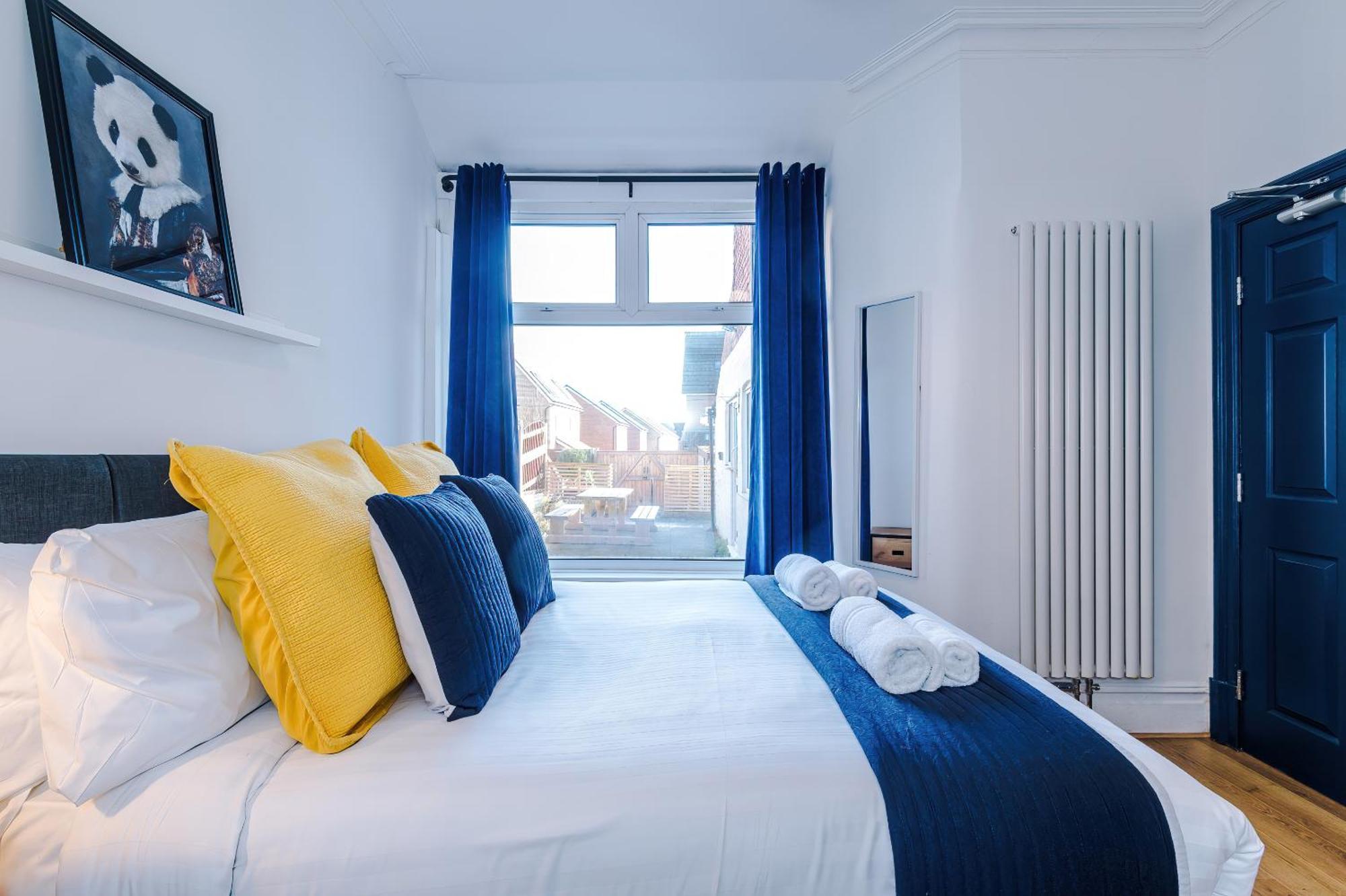 Barton House - Sleeping 10 Vila Manchester Exterior foto
